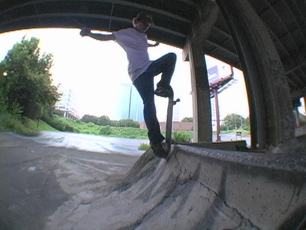 258531632_l.jpg
